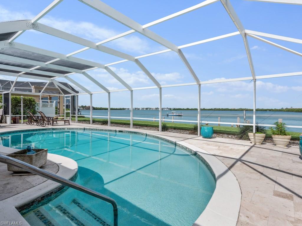 MARCO BEACH - Residential