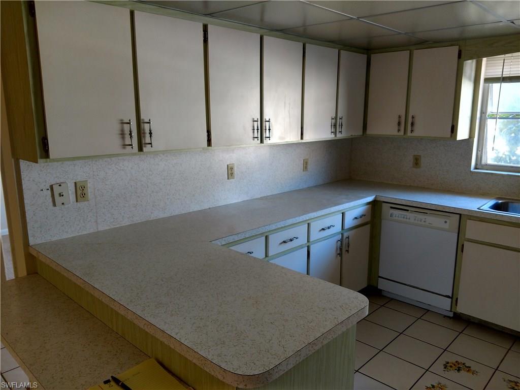 NAPLES PARK - Residential