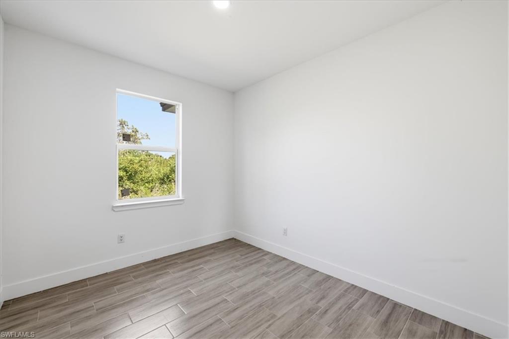 ROTONDA LAKES - Residential
