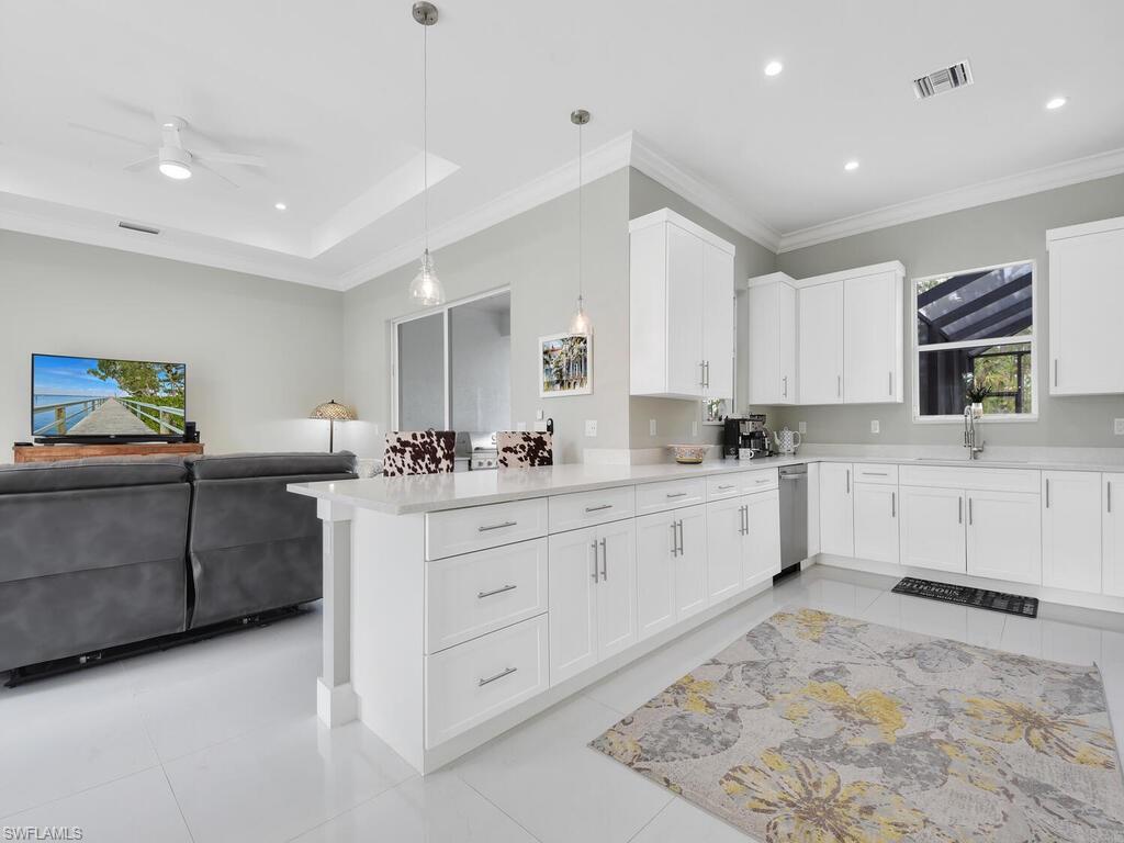 GOLDEN GATE ESTATES - Residential