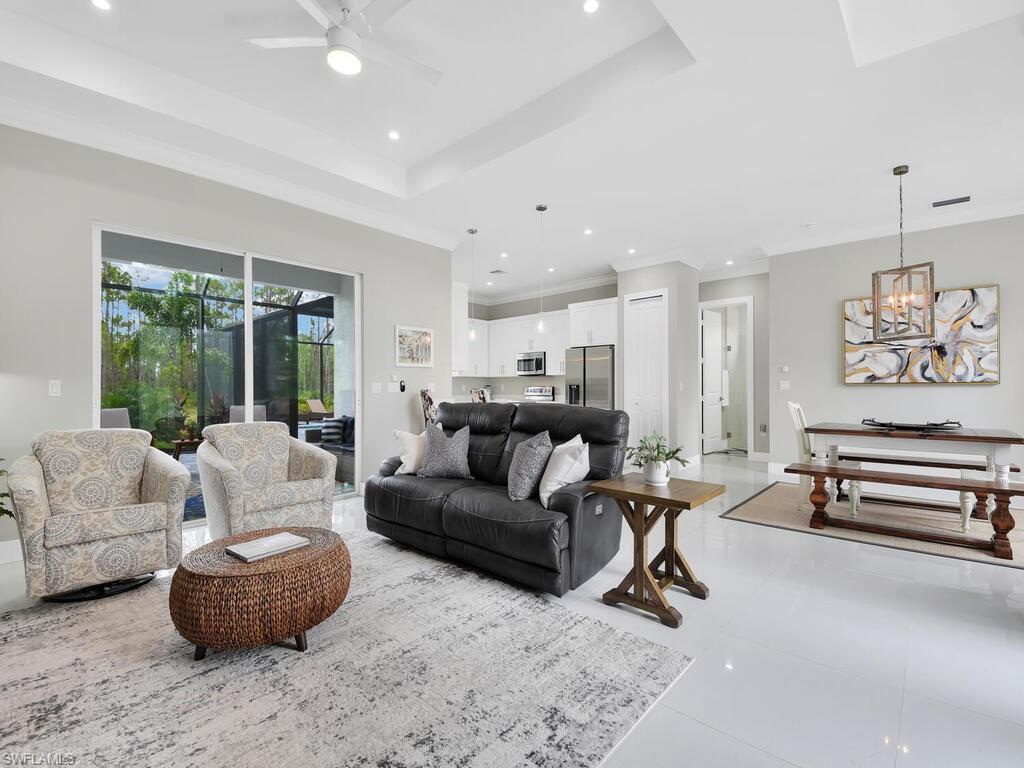 GOLDEN GATE ESTATES - Residential