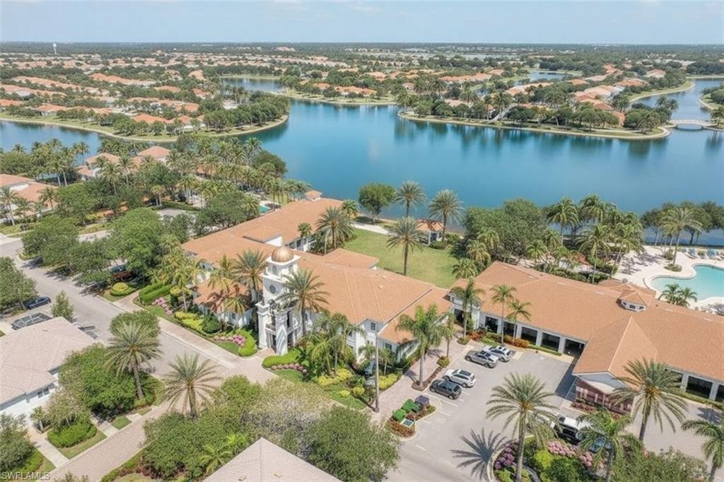ISLAND WALK - Residential