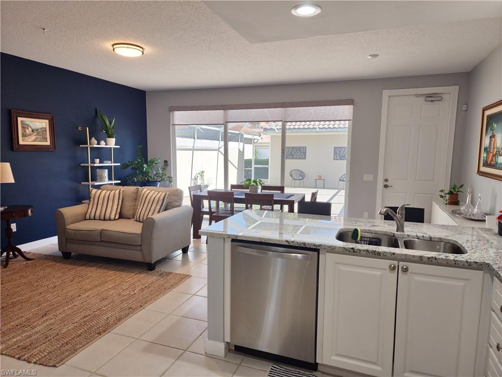 ISLAND WALK - Residential