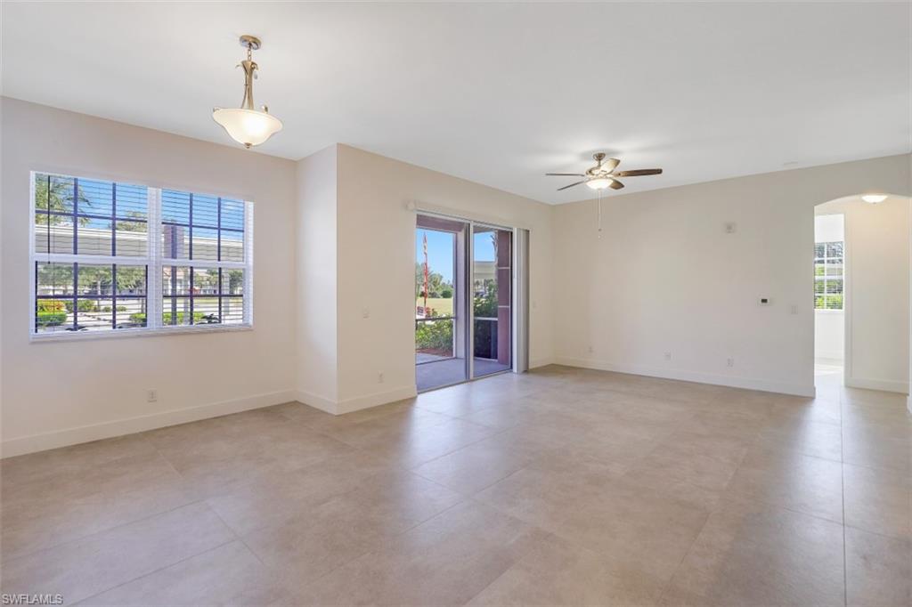 ROYAL POINTE - Residential