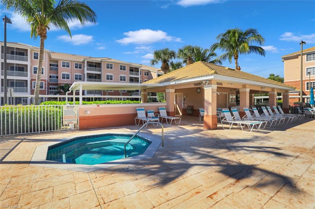 ROYAL POINTE - Residential