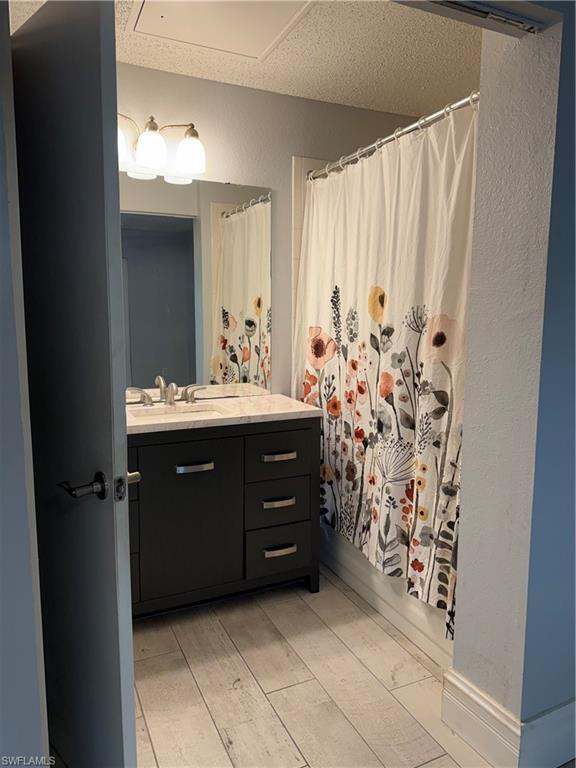 VENETIAN PALMS - Residential Lease