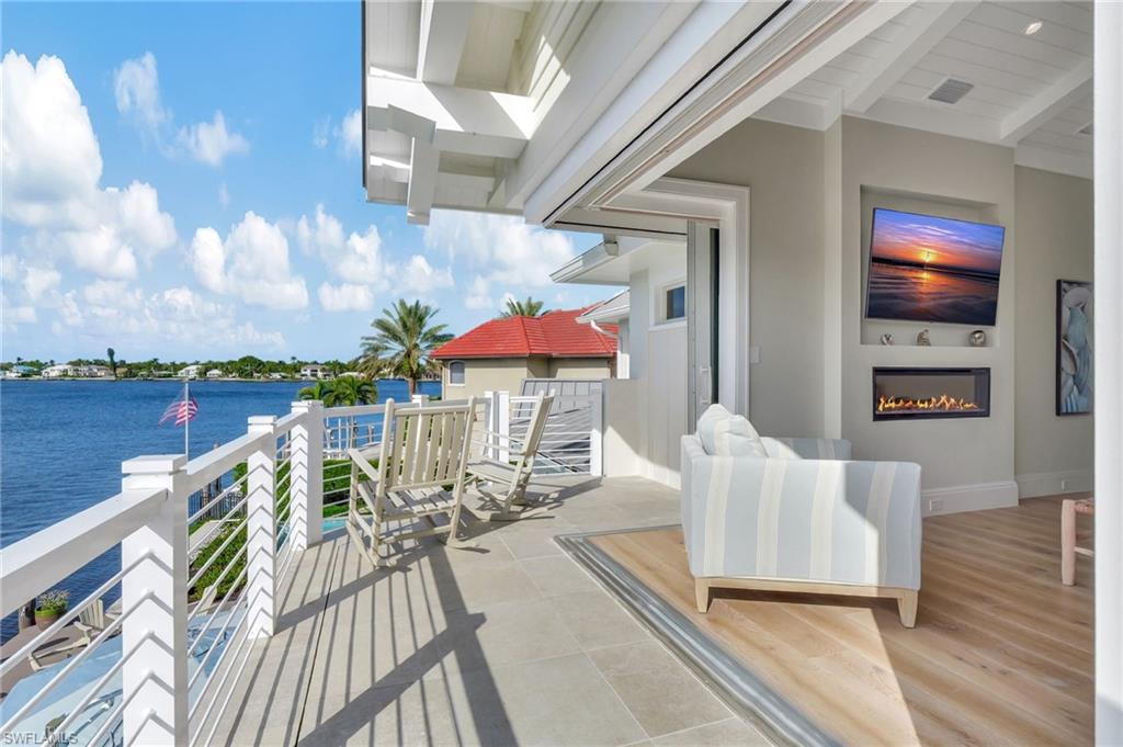 ROYAL HARBOR - Residential