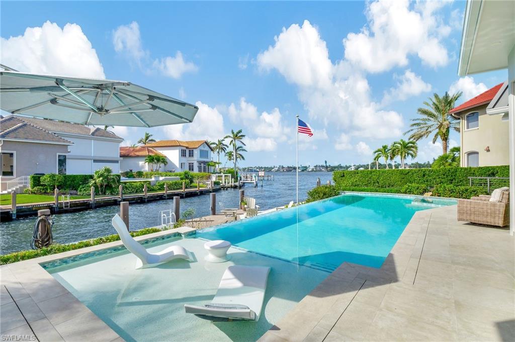 ROYAL HARBOR - Residential