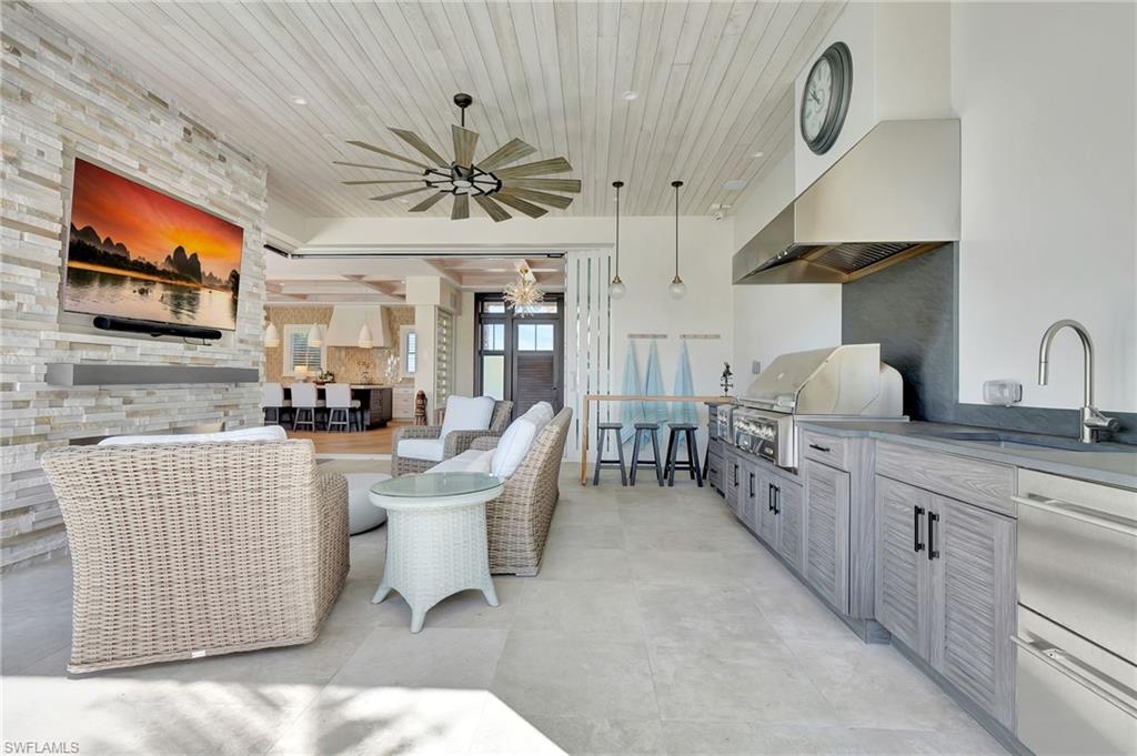 ROYAL HARBOR - Residential