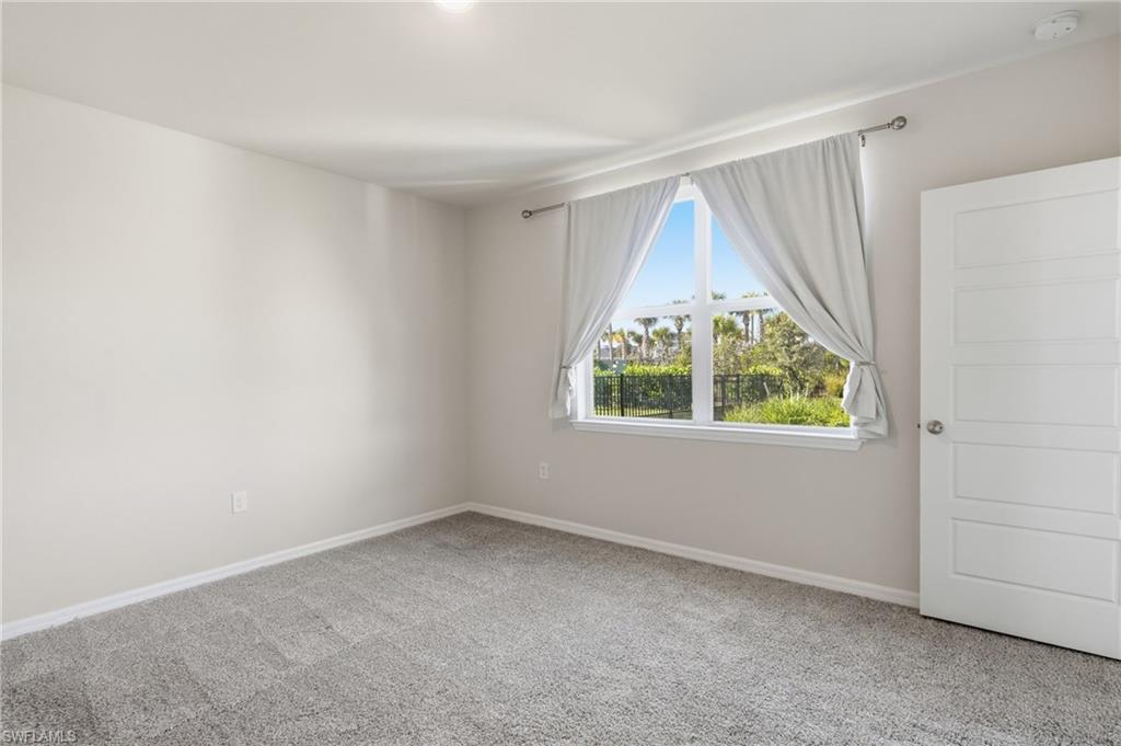 CRESCENT LAKES - Residential