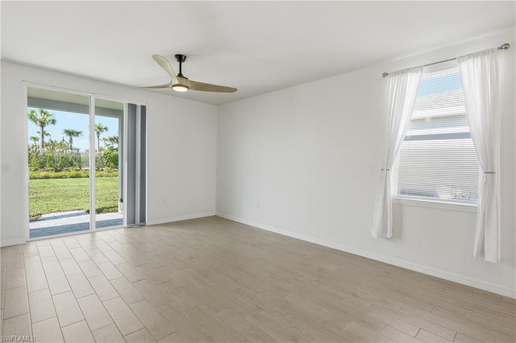 CRESCENT LAKES - Residential