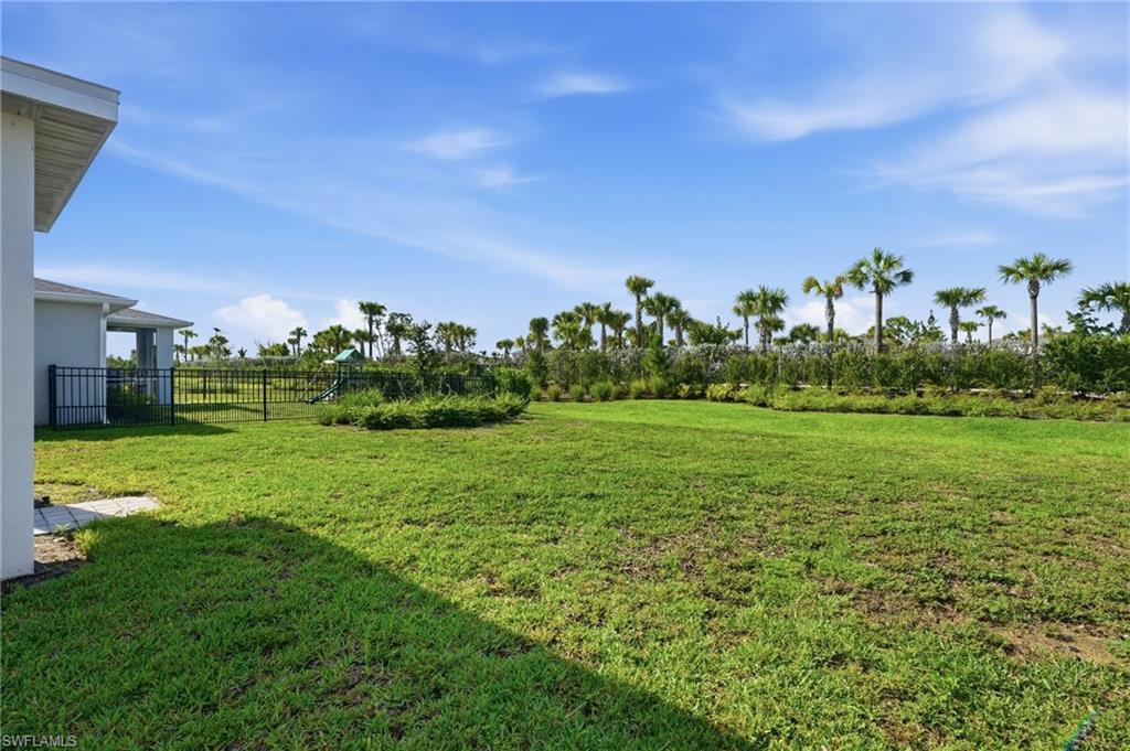 CRESCENT LAKES - Residential