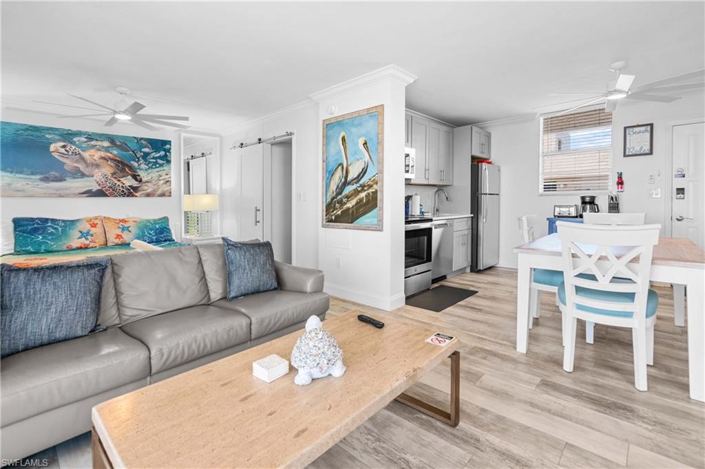 BEACH AND TENNIS CLUB - Residential