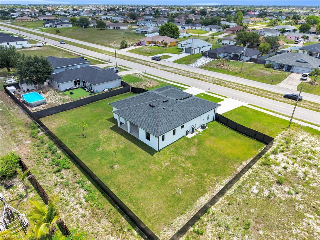 CAPE CORAL - Residential