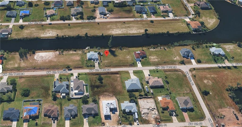CAPE CORAL - Land