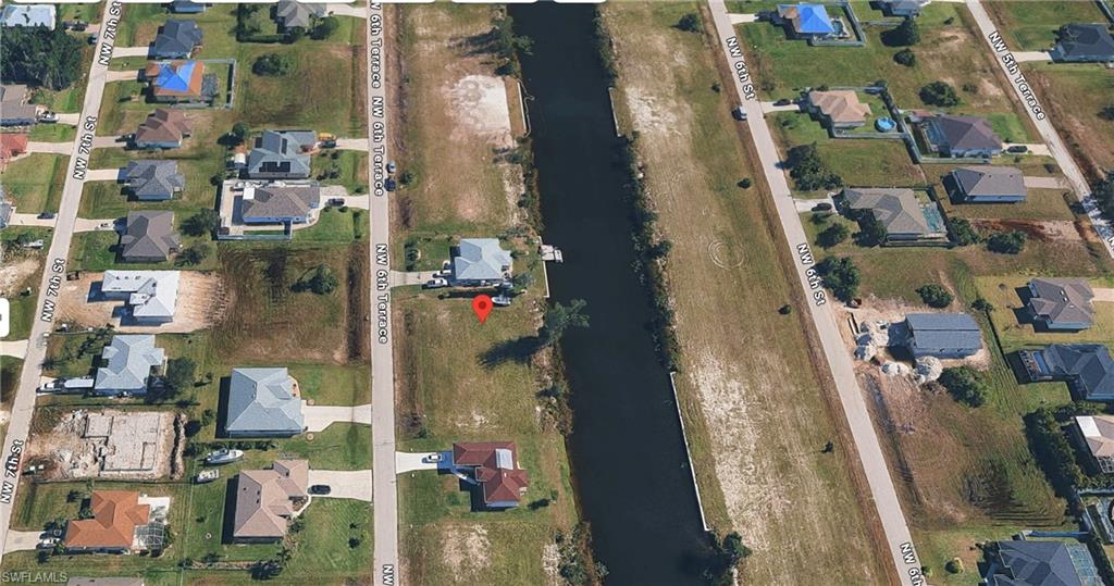 CAPE CORAL - Land