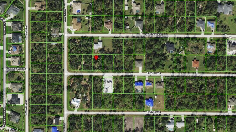 Looking to Build your dream home, look no further!  Great lot in Port Charlotte in a upcoming area with close proximity to shopping and restaurants.