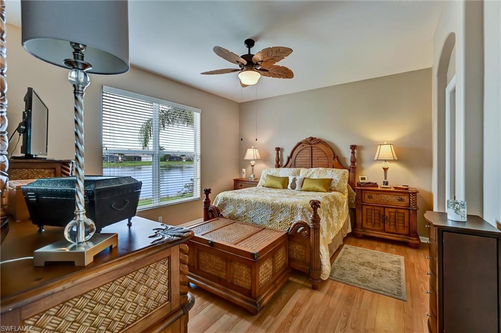 COLONY LAKES - Residential