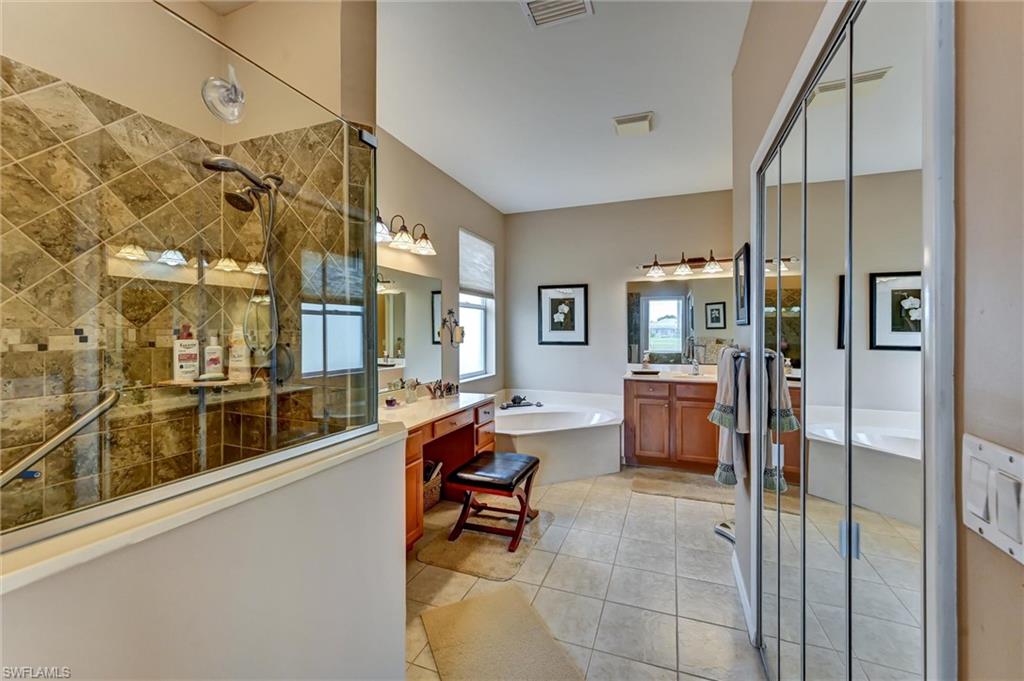 COLONY LAKES - Residential