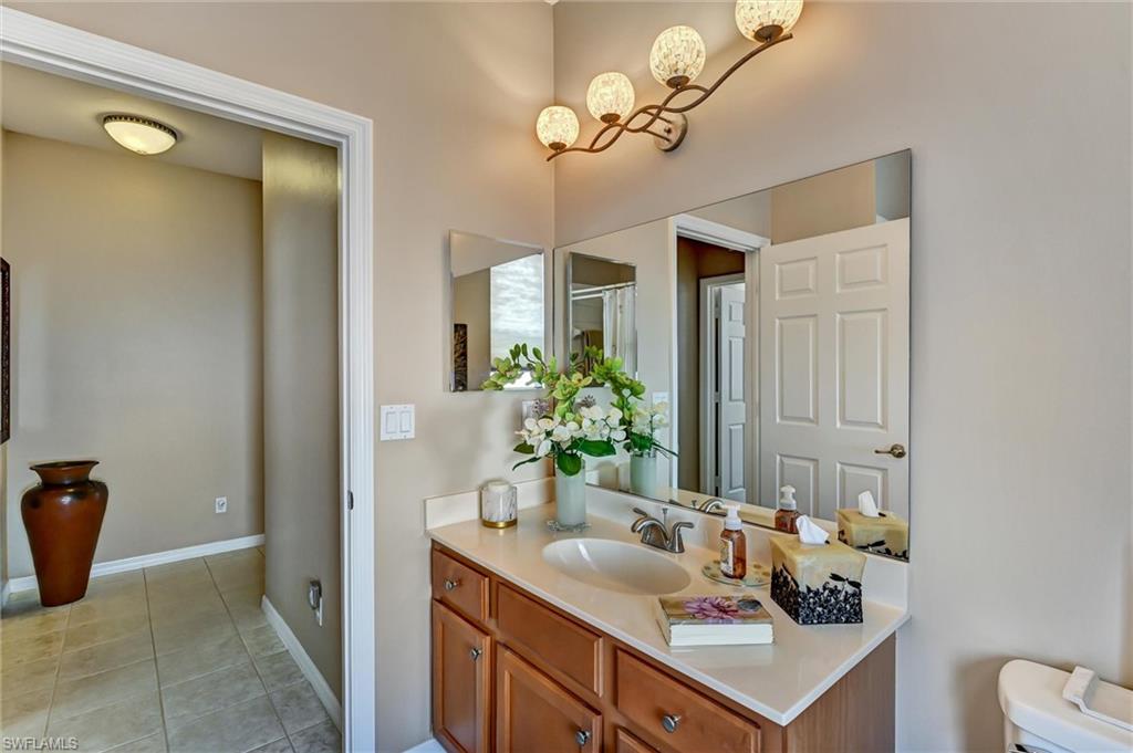 COLONY LAKES - Residential