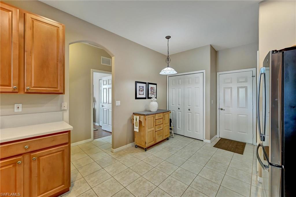 COLONY LAKES - Residential