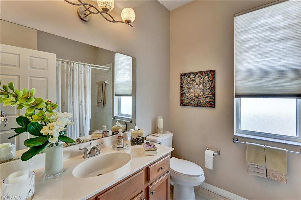 COLONY LAKES - Residential