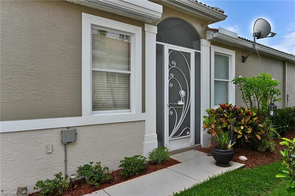 COLONY LAKES - Residential