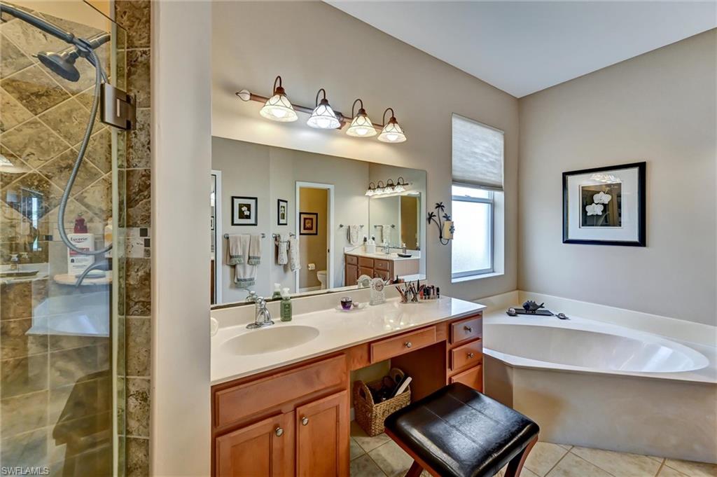 COLONY LAKES - Residential