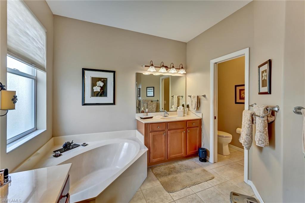 COLONY LAKES - Residential