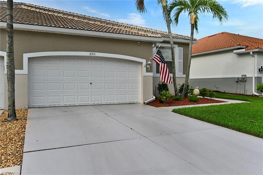 COLONY LAKES - Residential