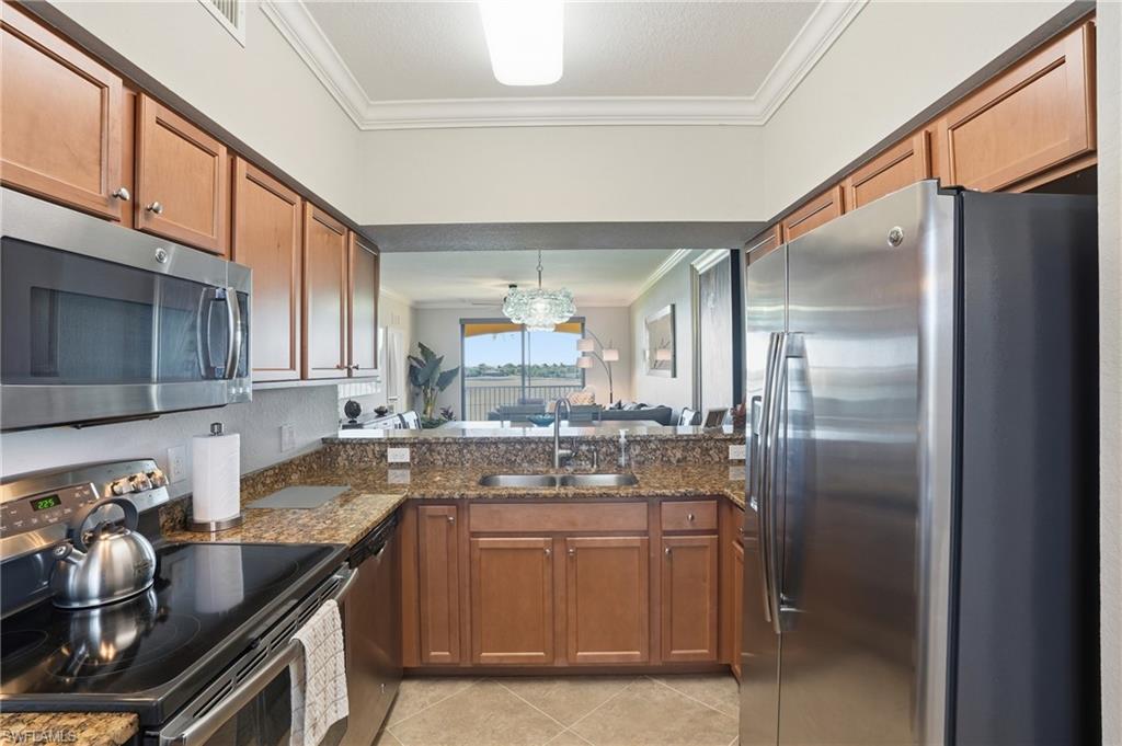 BONITA NATIONAL GOLF AND COUNTRY CLUB - Residential Lease