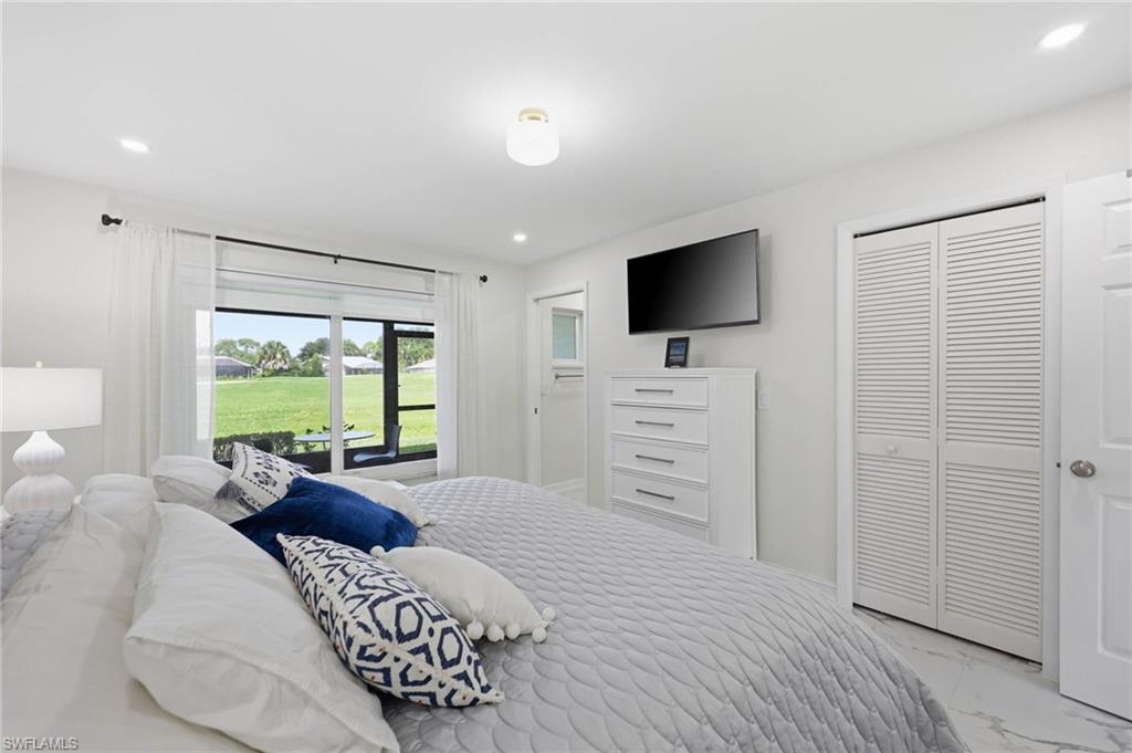 FOREST LAKES - Residential
