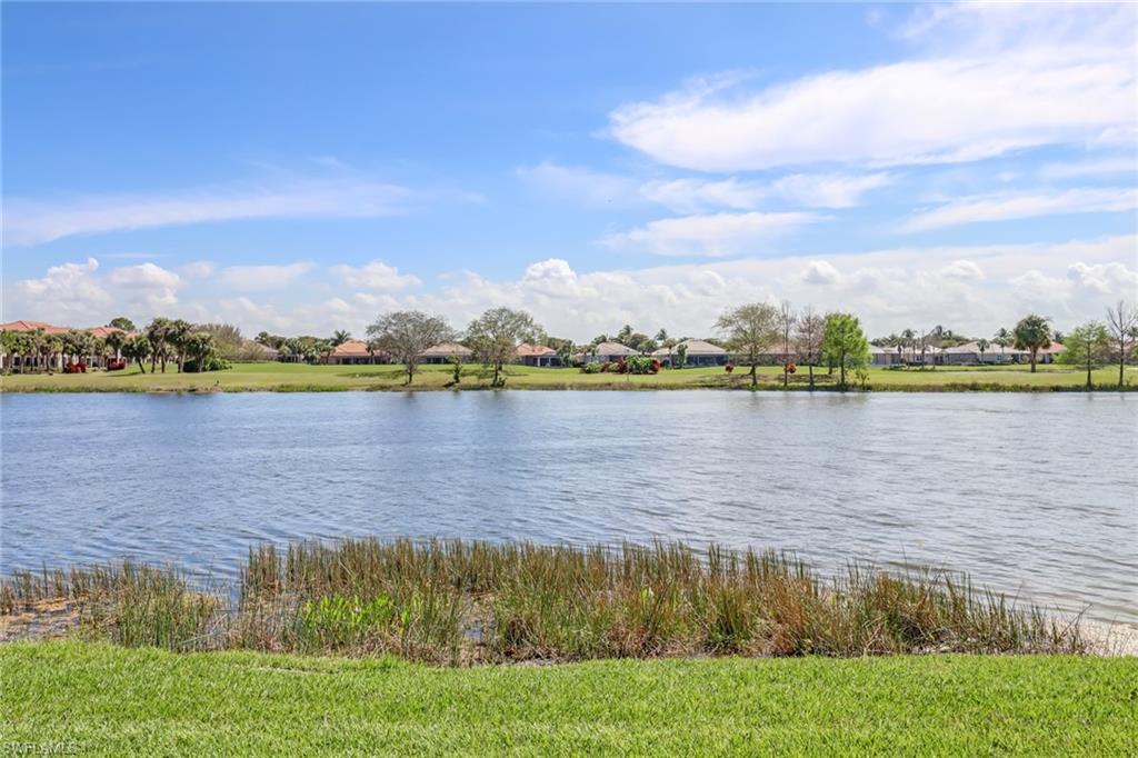 OXFORD POINTE - Residential