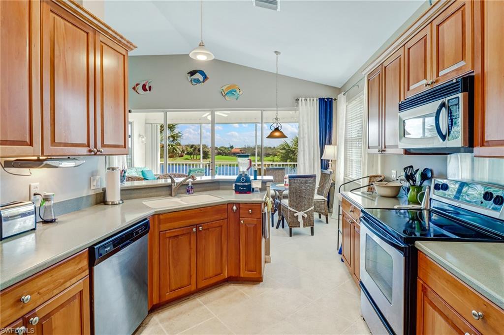 OXFORD POINTE - Residential