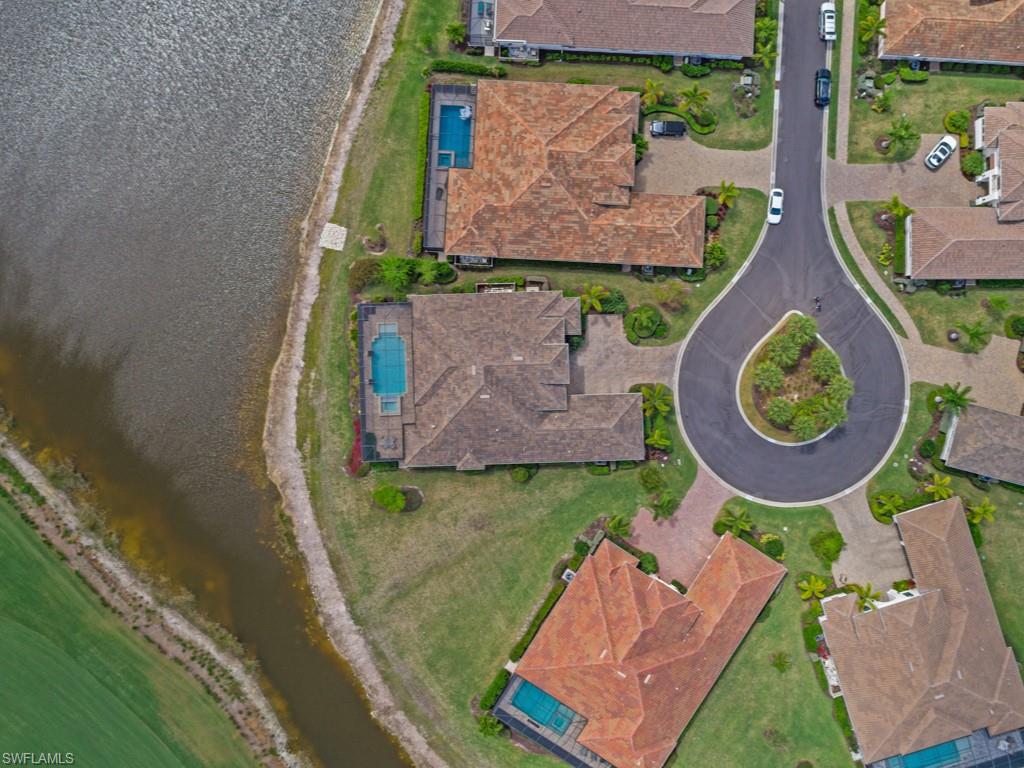 ESPLANADE - Residential