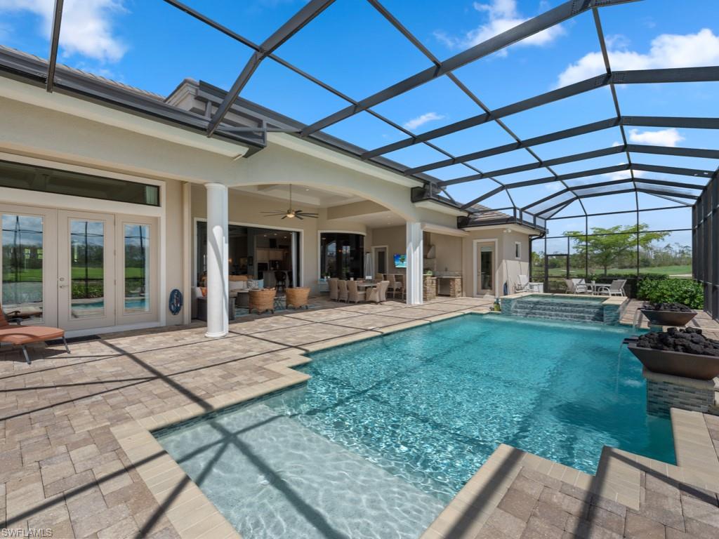 ESPLANADE - Residential