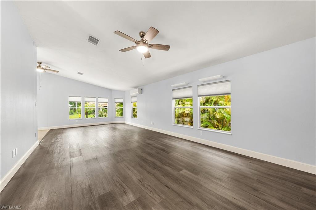 CAROUSEL COVE - Residential