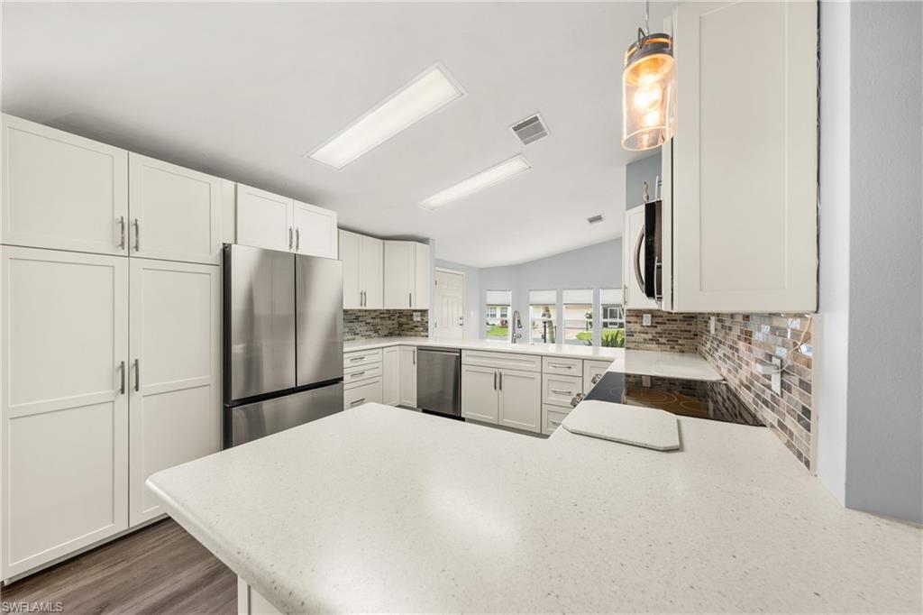 CAROUSEL COVE - Residential