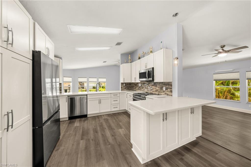 CAROUSEL COVE - Residential