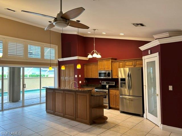 KINGS LAKE - Residential