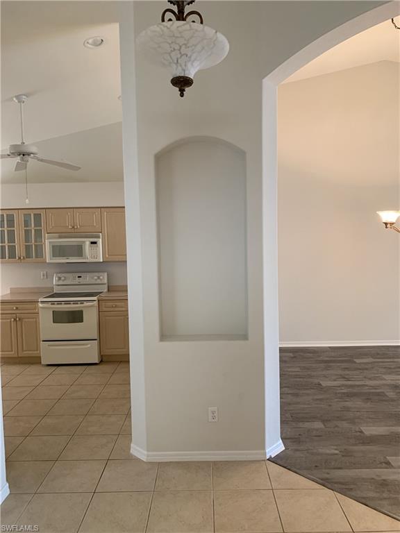 IBIS COVE - Residential Lease