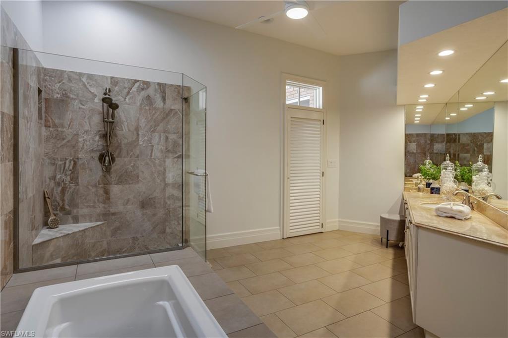 PELICAN BAY WOODS - Residential