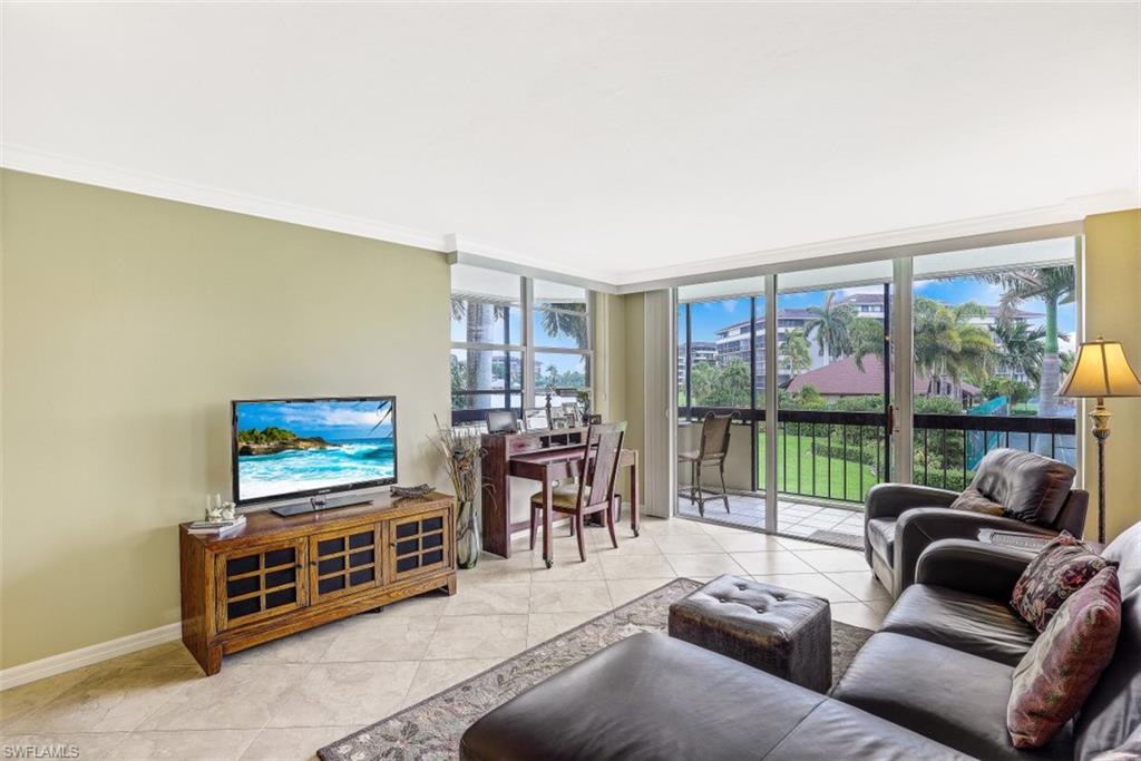 SOUTH SEAS - Residential