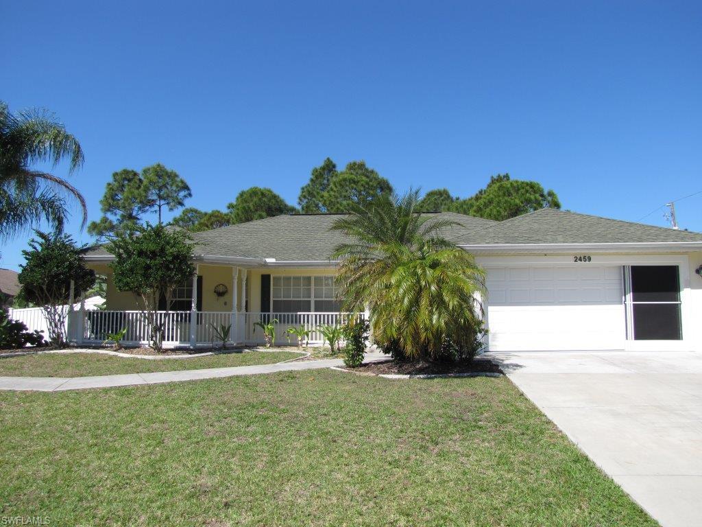 Move In Ready! Lovely 3 bedroom 2 bath Pool home with must see upgrades!  Front porch /w gazebo for relaxing. 
Over sized corner lot. Refreshing  25 x 11 pool, /w spacious 10 x 18 under cover lanai.
Kitchen has new custom cabinets, and island. Built in Bookshelves are beautiful addition and add
ample storage. High ceilings in great room for that open Florida life style living. Side yard is fenced and provides a shed. Furnishings Negotiable.  Call today for your private showing.