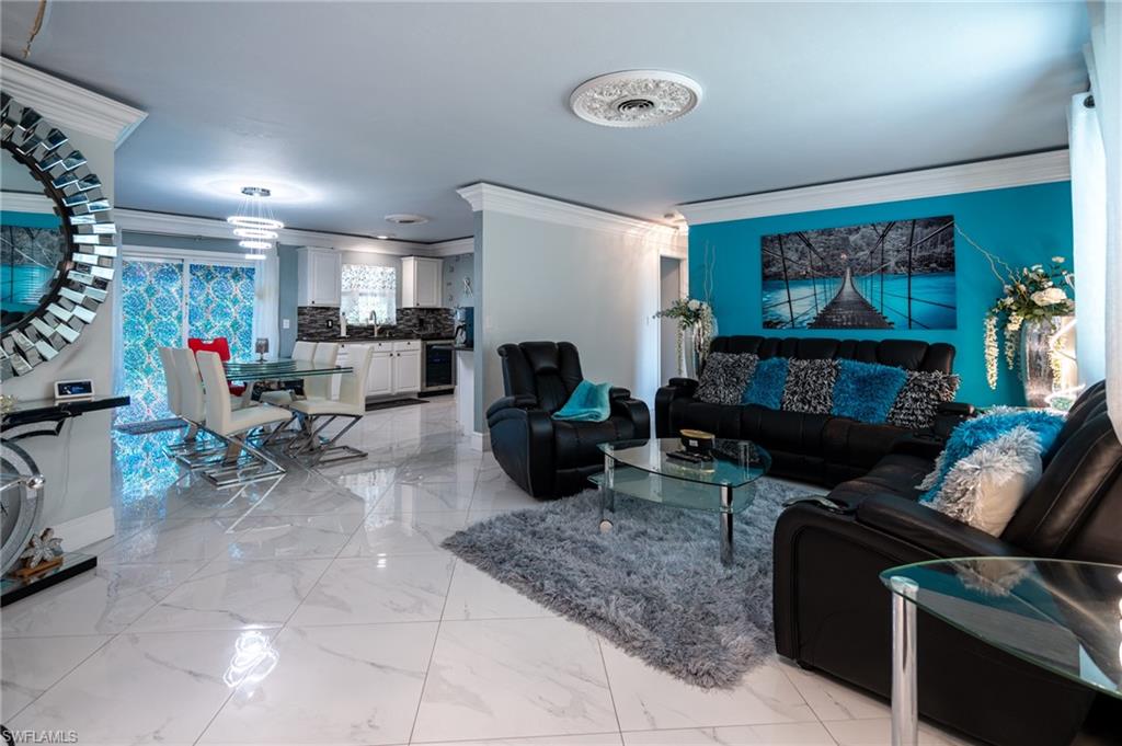 GOLDEN GATE CITY - Residential