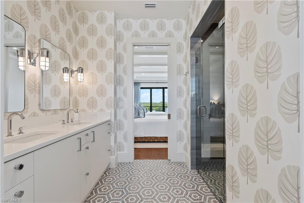ROYAL HARBOR - Residential