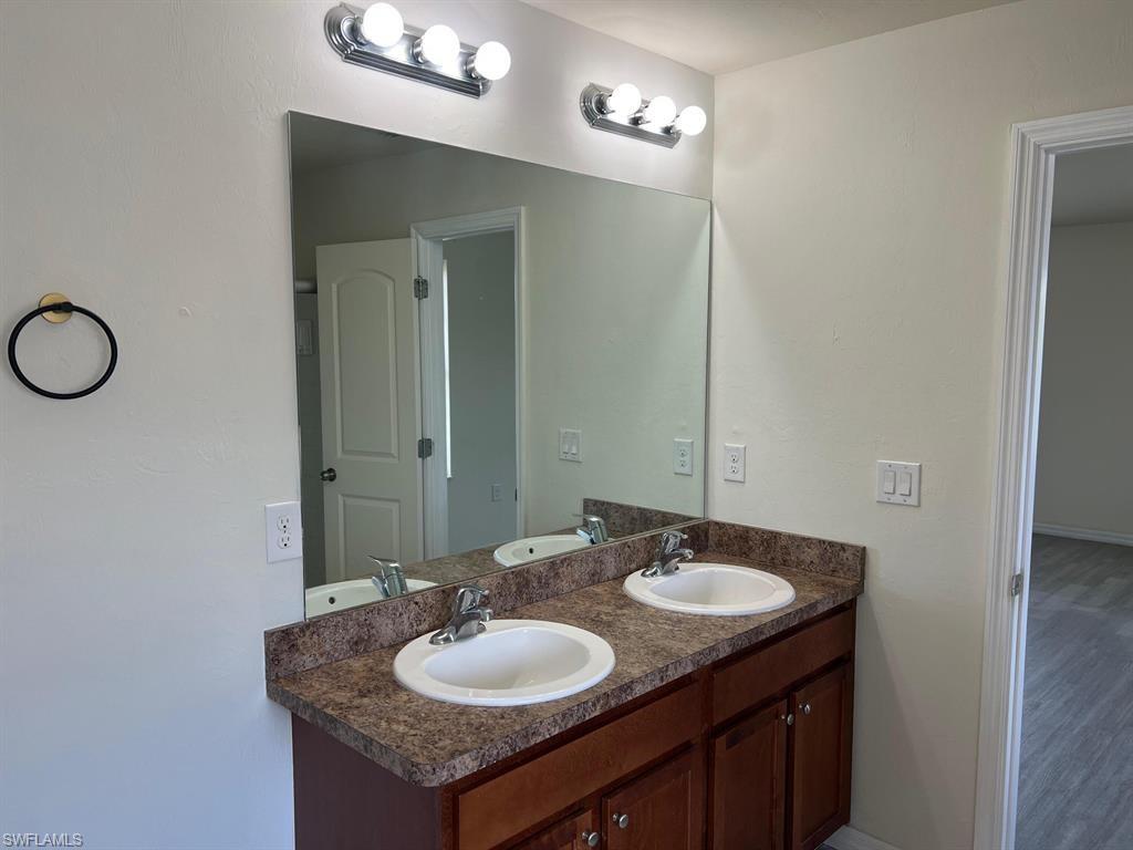 CALOOSA LAKES - Residential Lease