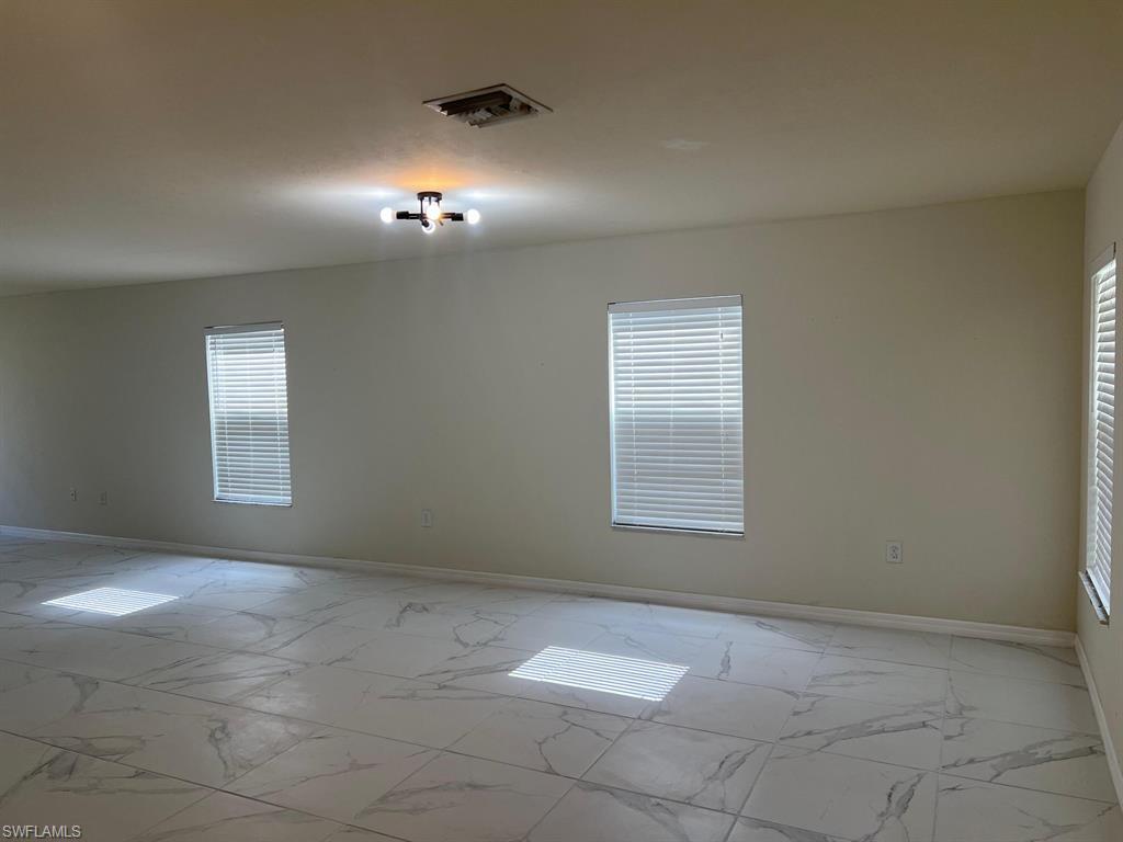 CALOOSA LAKES - Residential Lease