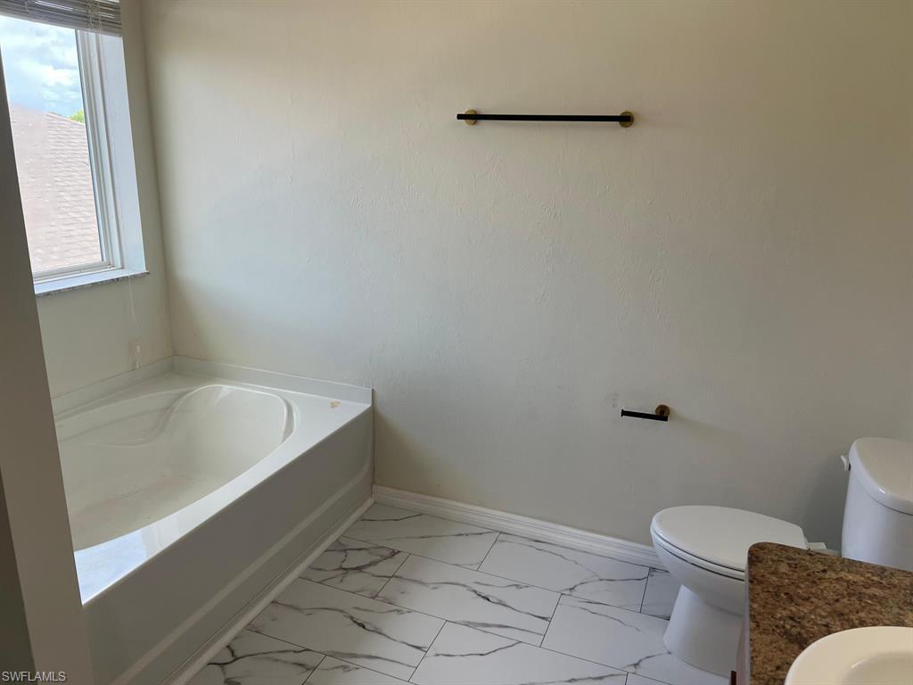 CALOOSA LAKES - Residential Lease