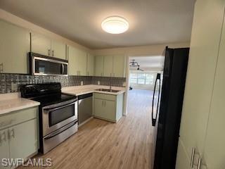 MOORE HAVEN - Residential
